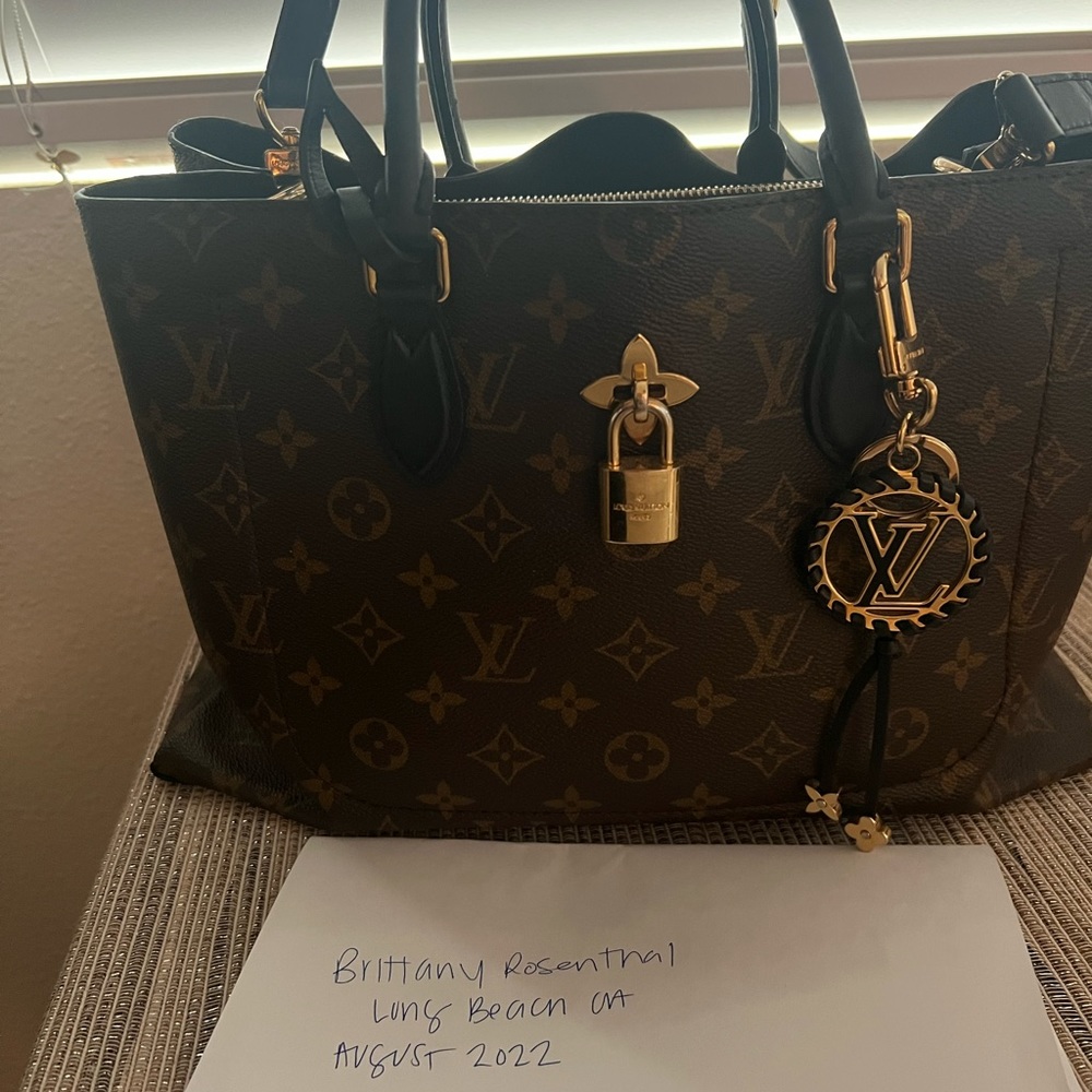 LV Flower Tote!! Purchased in 2020 must go! - Picture 1 of 2